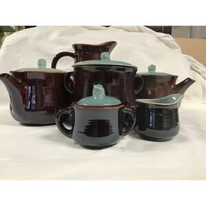 Red Wing Pottery Village Green 10 PIECE SET